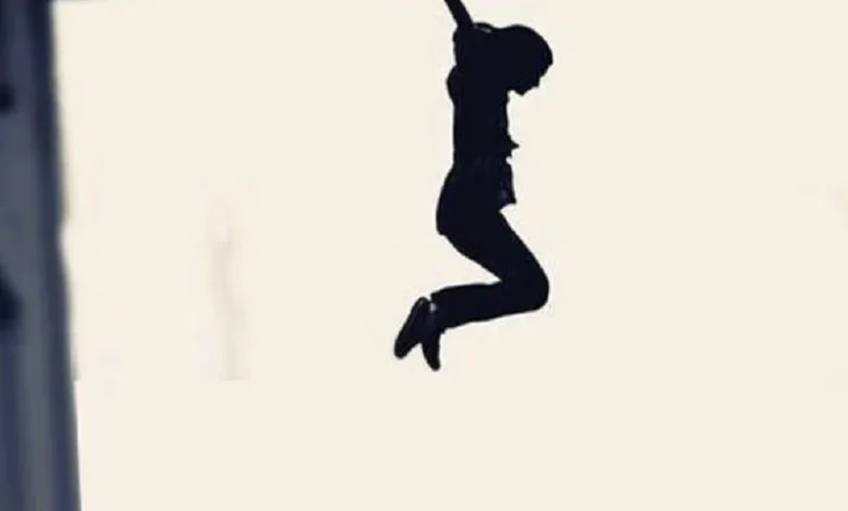 انتحار طالبة جامعية